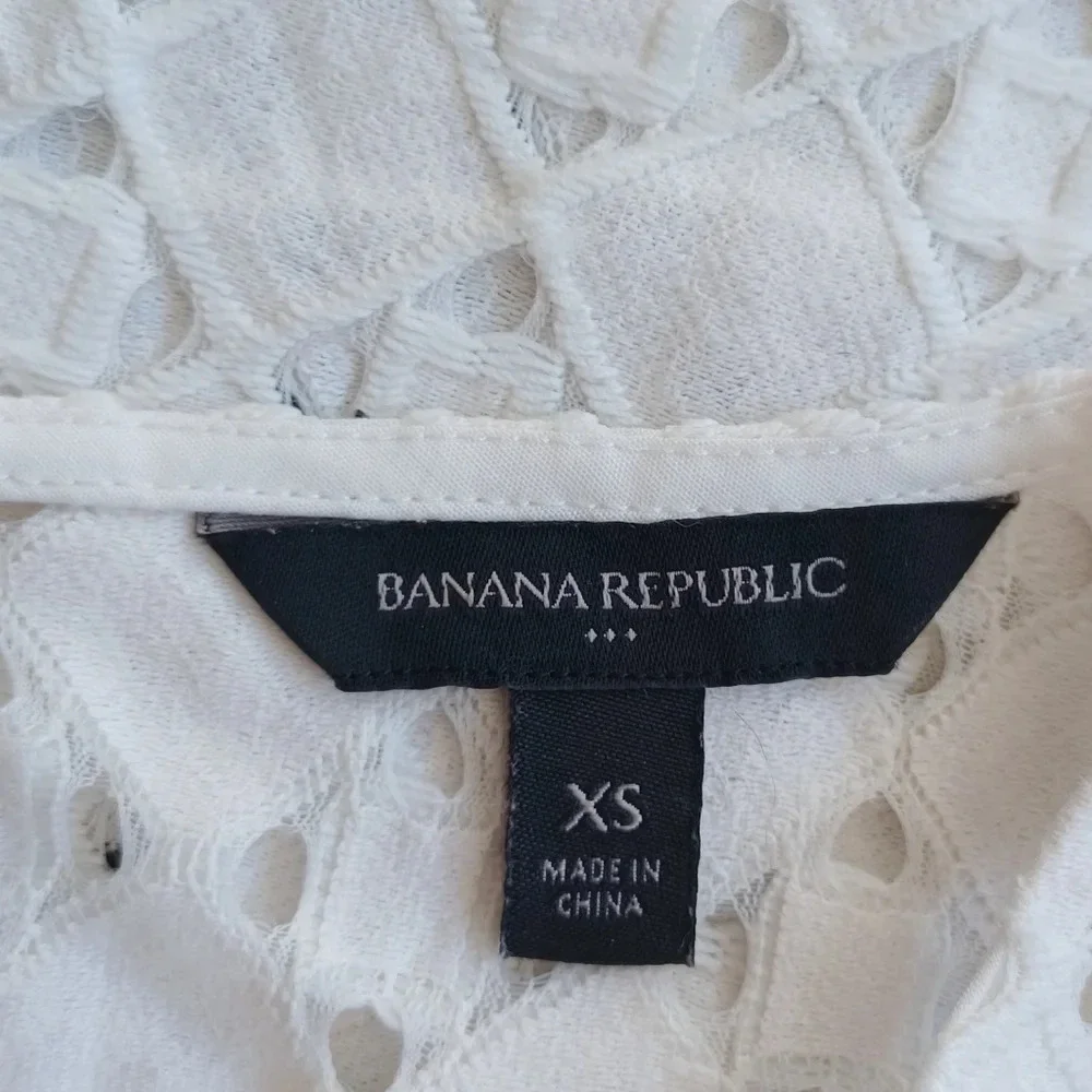 Banana Republic Cream Lattice Cutout Long Sleeve Top XS